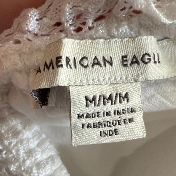 Elegant White Women's Top - Picture 4 of 4